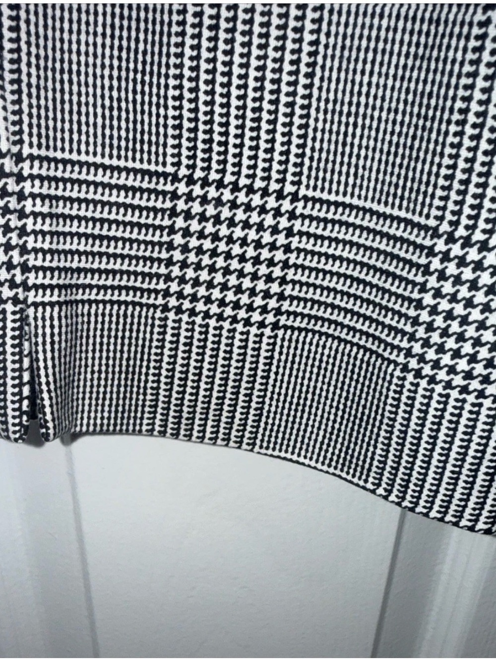 Torrid Women's Sz 2R Pull On Flat Front Career Pant Black / White Houndstooth - Picture 4 of 13
